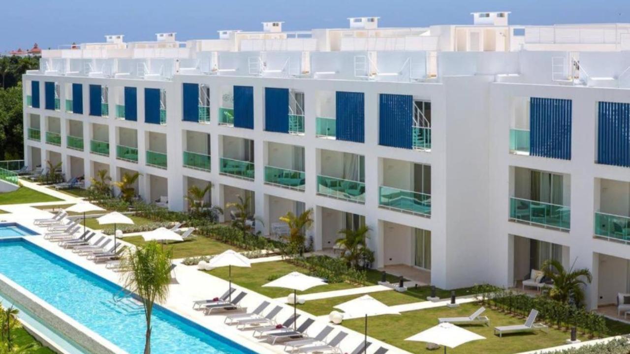 Cana Rock Condos Infinity Pool & Beach Suites Punta Cana Exterior photo