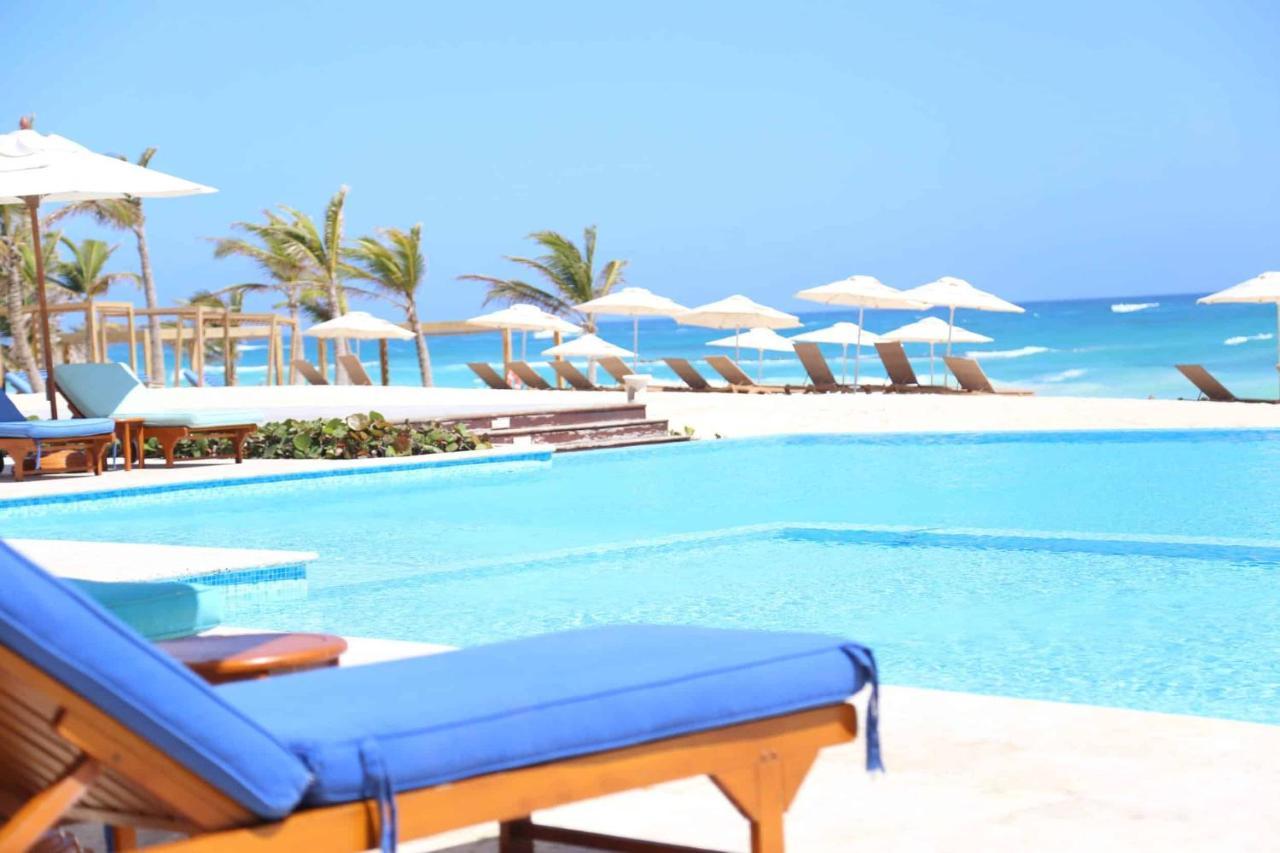 Cana Rock Condos Infinity Pool & Beach Suites Punta Cana Exterior photo
